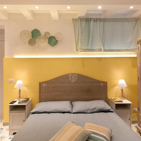 Villa Sorrento Lemons View Esterno foto